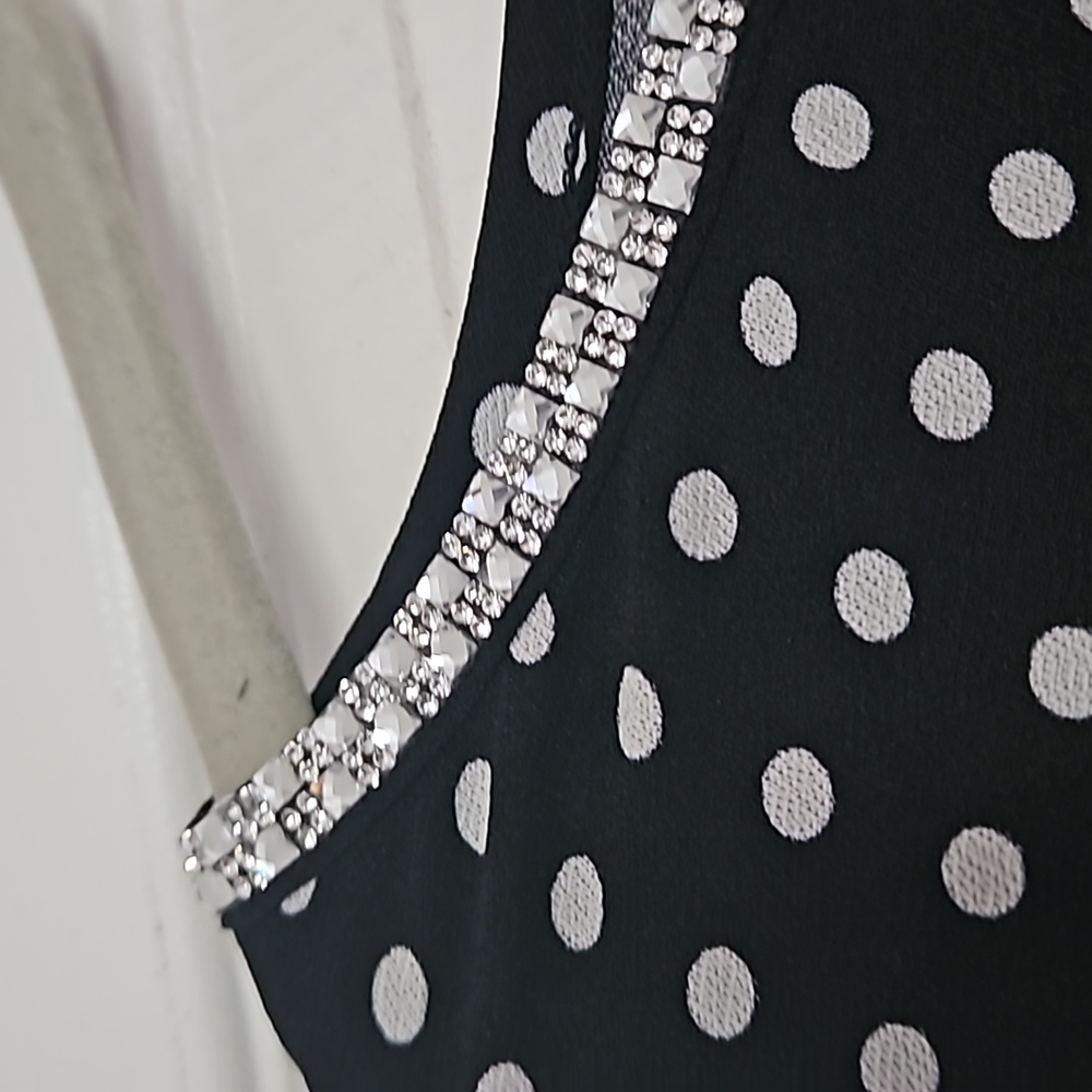 2XL Cold Shoulder Top - Picture 3 of 3